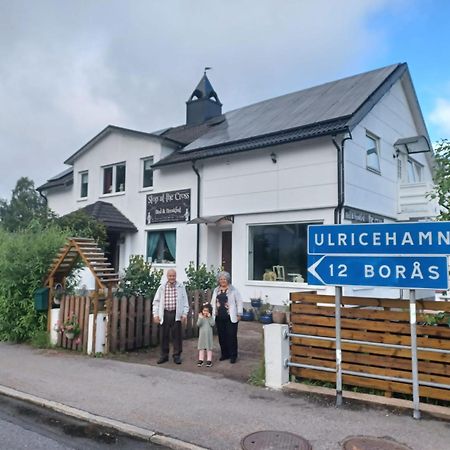 Stop At The Cross Boras Bagian luar foto